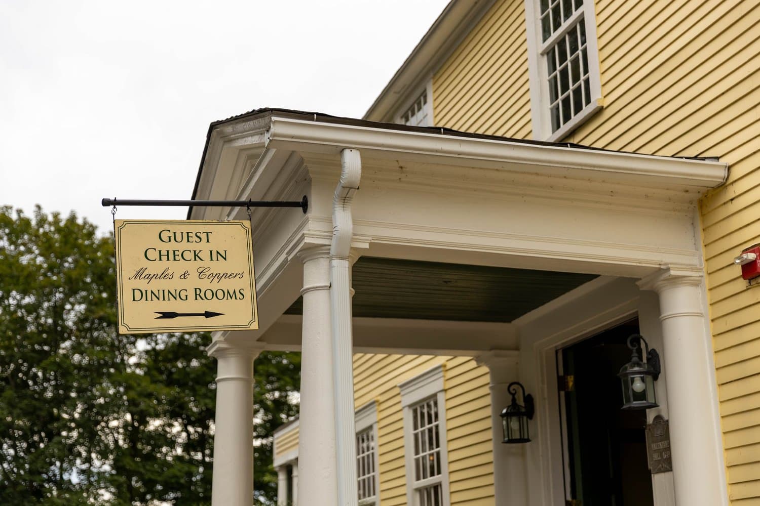 Three Chimneys Inn & Ffrost Sawyer Tavern