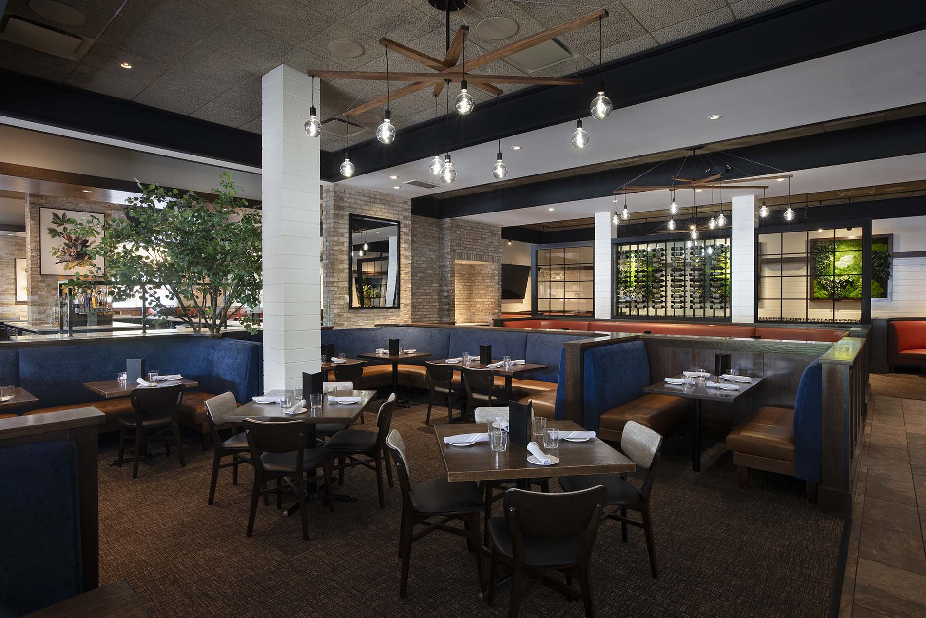 Burtons Grill & Bar