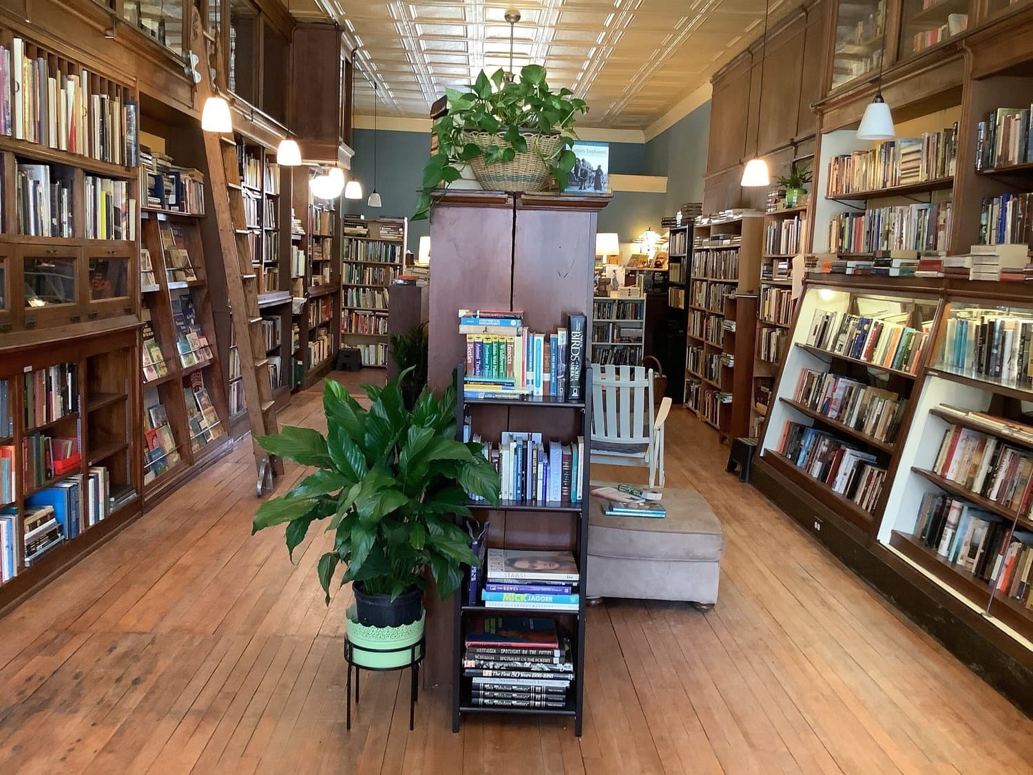 Legacy Used Books