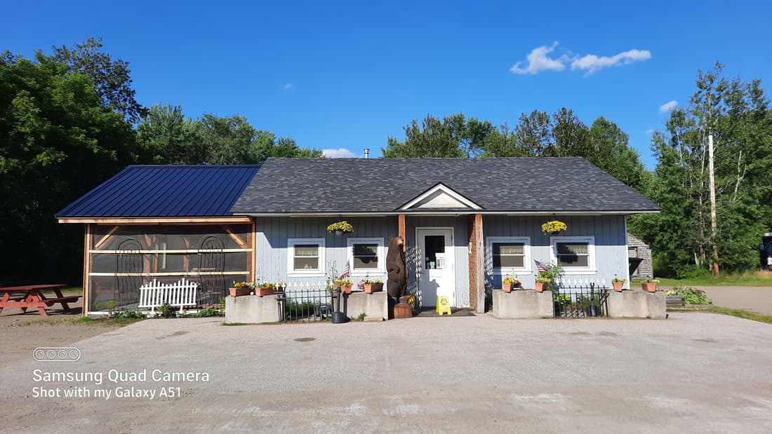 Claudette & Dean's Place