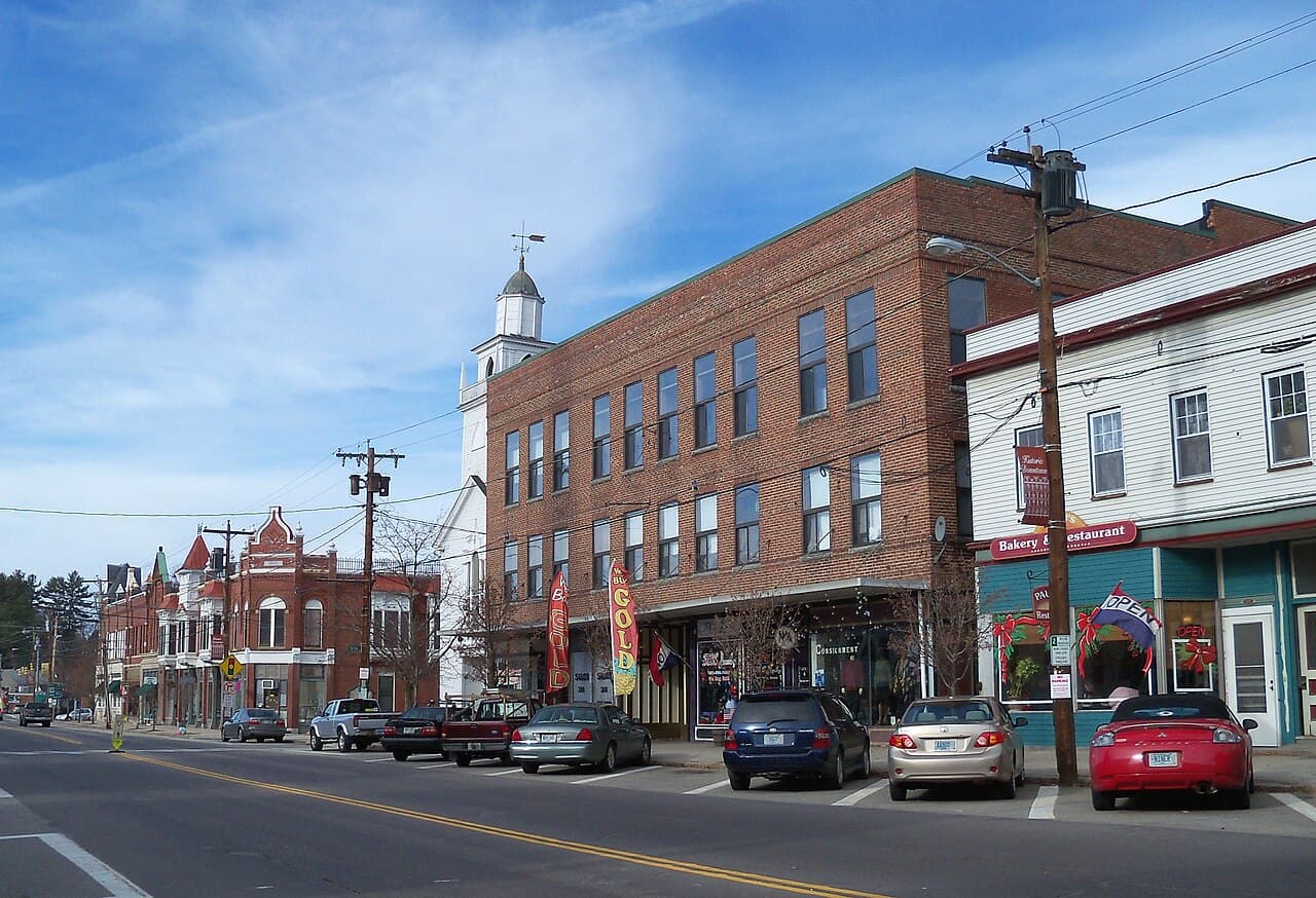 Tilton, NH